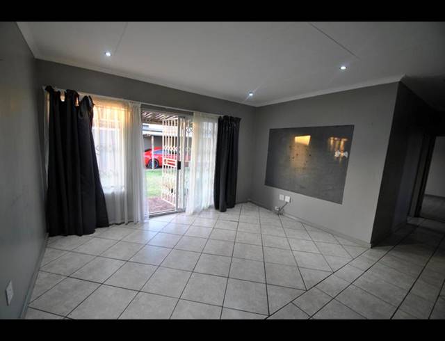 3 BEDROOM HOUSE FOR SALE IN DINWIDDIE